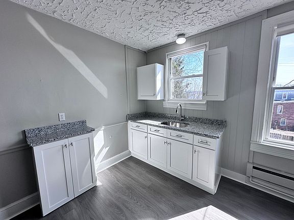 3rd image of 312 W North St #2