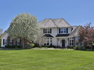 4327 W Carriage Ct, Mequon, WI 53092