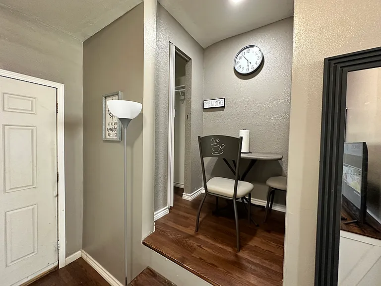 3105 N Hancock Ave — Photo 4