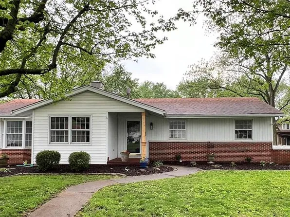 207 N Alton St, Freeburg, IL 62243