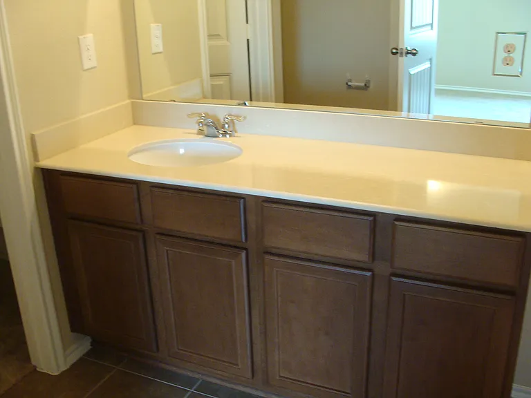 2127 Meadow View Dr — Photo 13