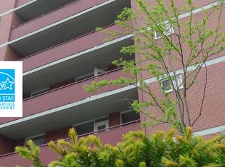 25 Cosburn Ave., Toronto, ON M4K 3Y4