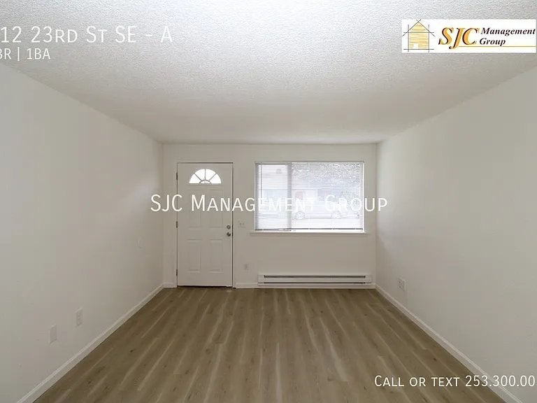 412 23rd St SE #A — Photo 3