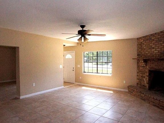 5th image of 915 Temple Dr