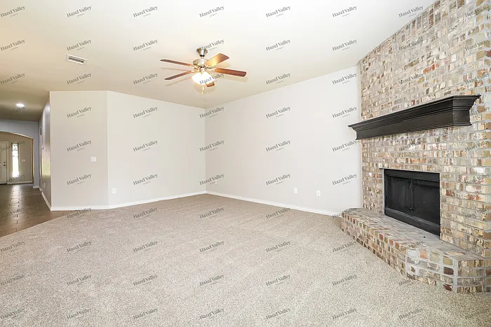 9704 Squire Ln — Photo 7