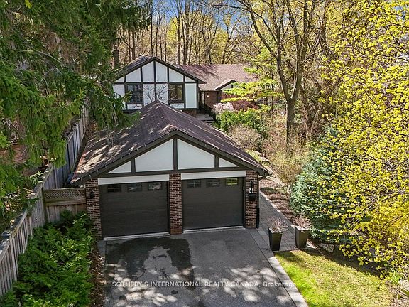 3rd image of 4 Walford Rd