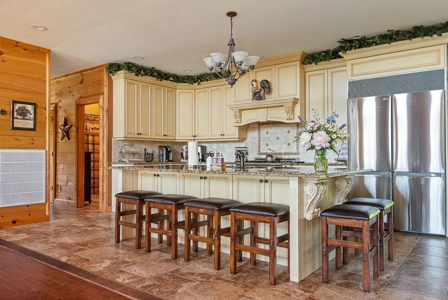 6 bed, 5.0 bath, $13,572 — Photo 4