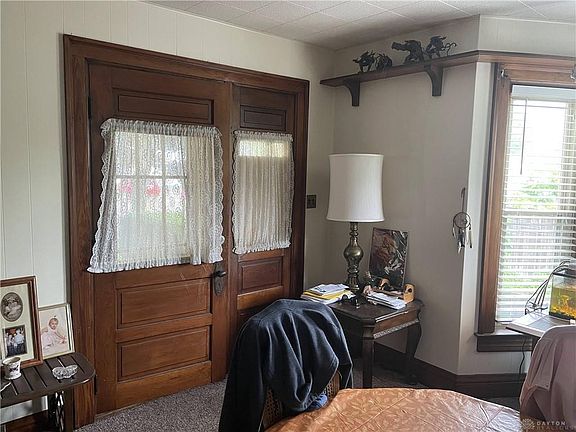 3rd image of 106 W Main St