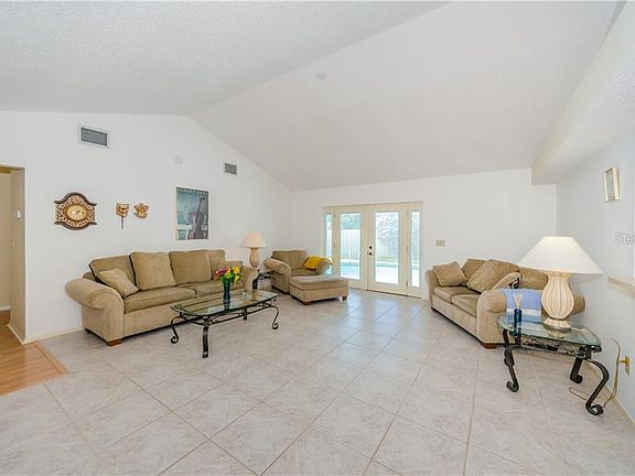 5th image of 8742 Osage Dr