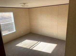73 Sugar Ln, Crane, MO 65633