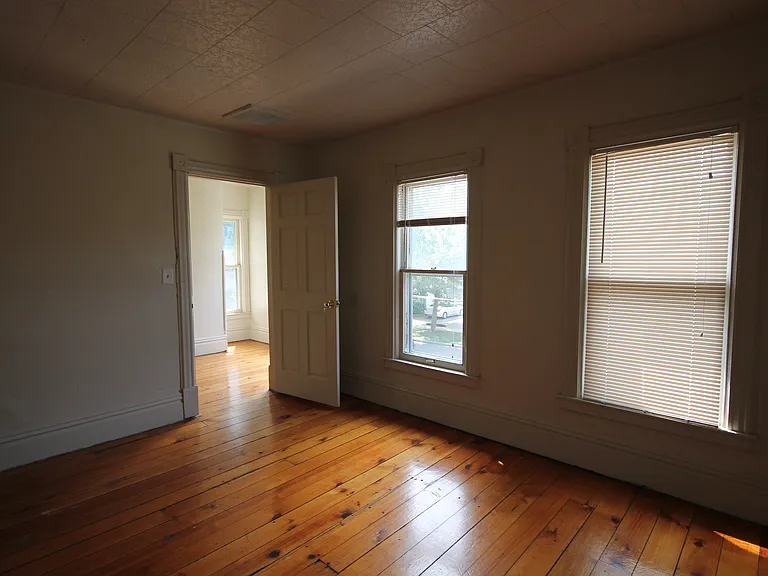 832 W Walnut House Kalamazoo Cir — Photo 5