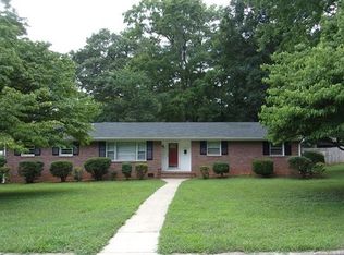 1245 Monroe Dr, Gastonia, NC 28054