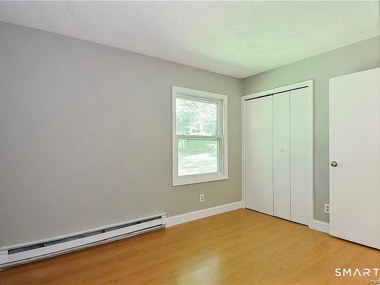 8 Circle Dr — Photo 9