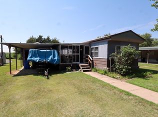 30 West Ave, Republican City, NE 68971
