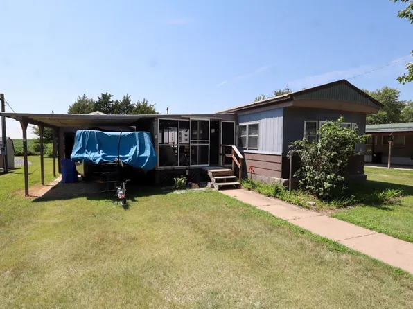 30 West Ave, Republican City, NE 68971