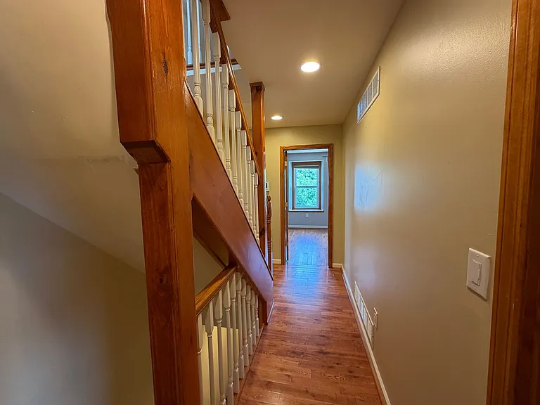 214 Grape St — Photo 13