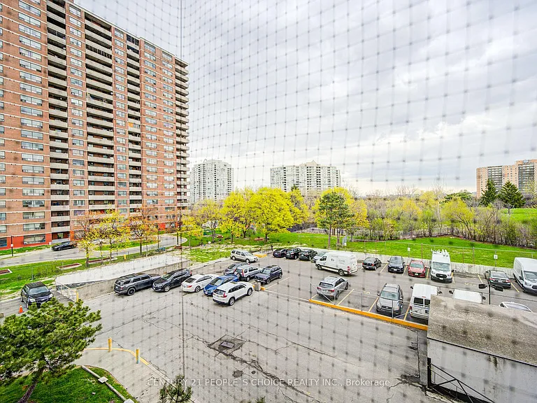 2645 Kipling Ave #411 — Photo 36