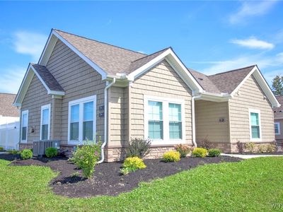 5665 Southwestern Blvd #17C, Hamburg, NY, 14075