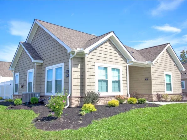 5665 Southwestern Blvd #17C, Hamburg, NY 14075