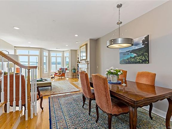 3rd image of 105 River St