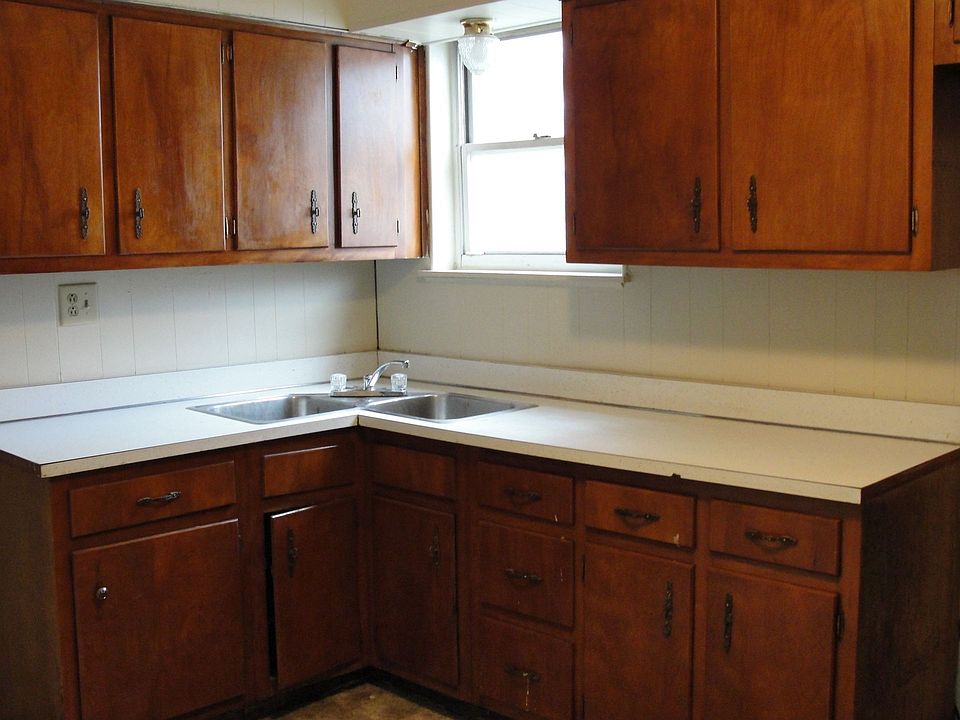 2nd image of 1209 Virginia Ave