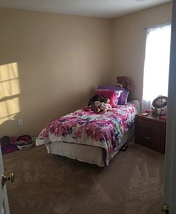 4th image of 2328 Johnson Pl