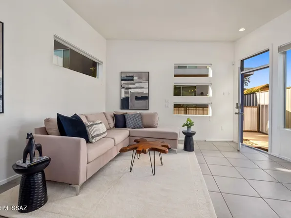 951 E Millenium Ct, Tucson, AZ 85719