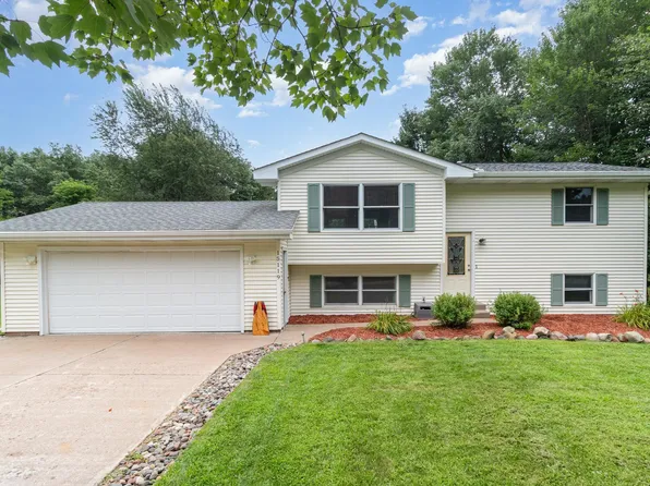15119 E Vermillion Cir NE, Ham Lake, MN 55304