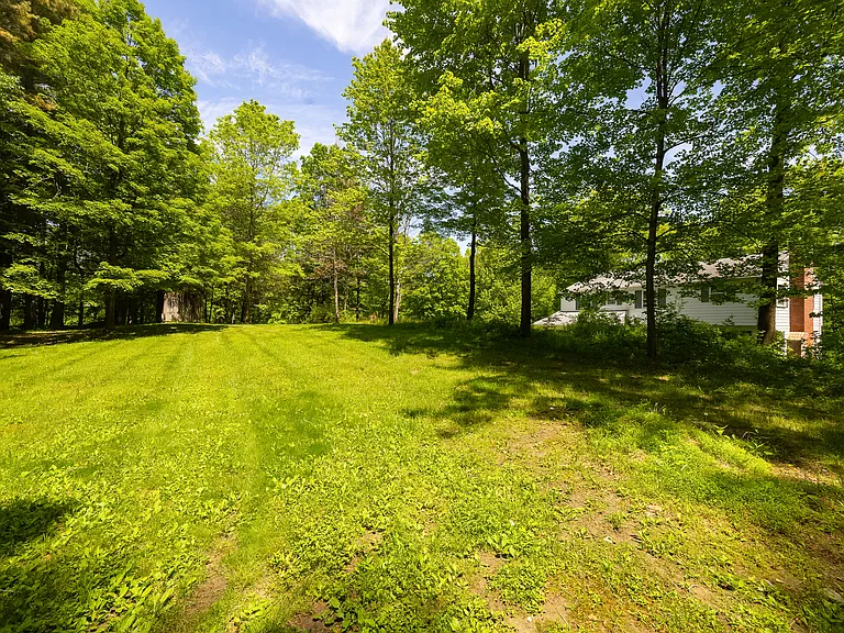 50 Aspinwall Rd — Photo 35