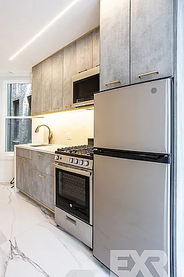 Rented by EXR | media 20