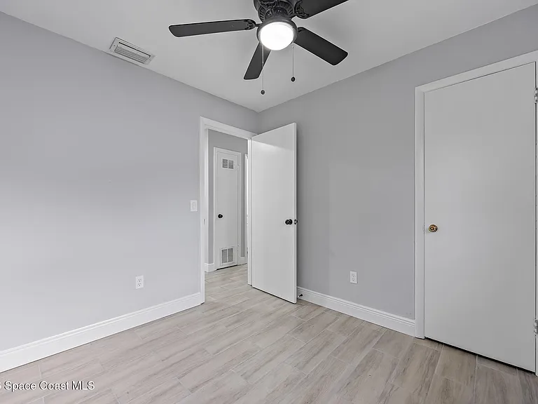 419 Marquis St — Photo 18