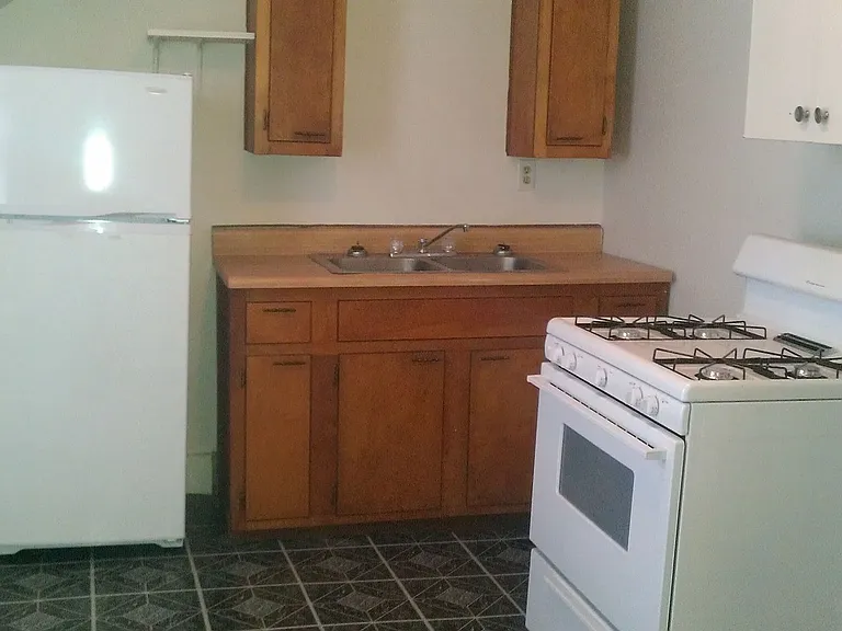 714 1/2 S 5th St — Photo 2
