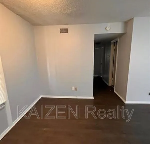 151 N Belvedere Blvd — Photo 7