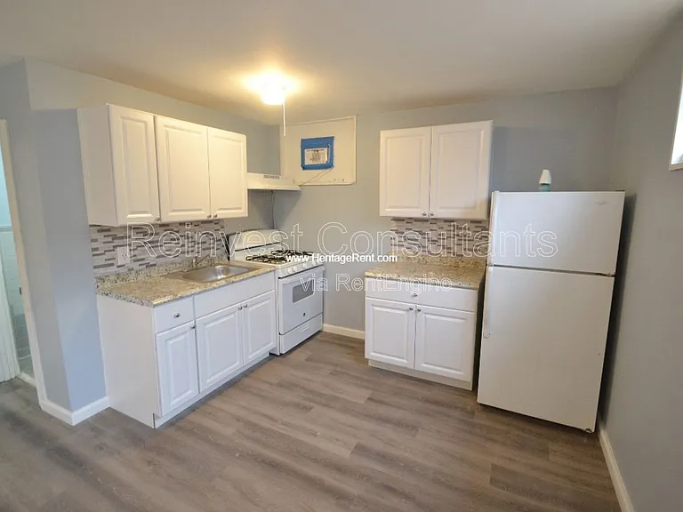 6330 Montgomery Rd #10 — Photo 4