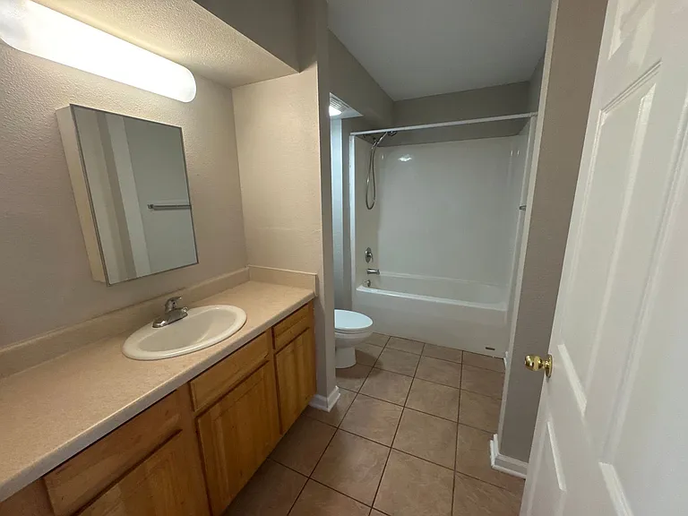 1121 Transit Way — Photo 10