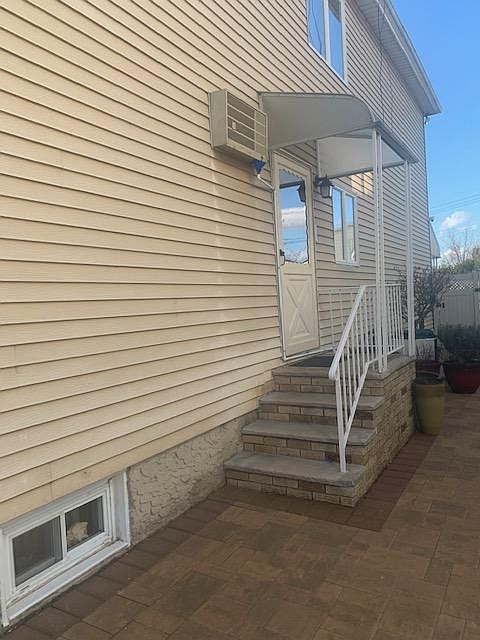 Private side entrance
