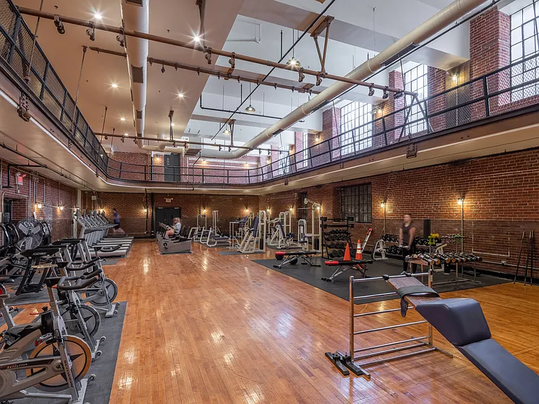 West Lofts — Photo 18