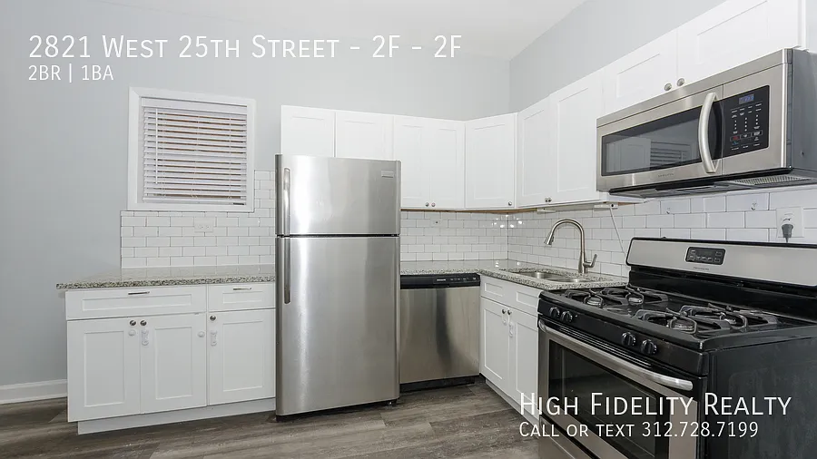 2 bed, 1.0 bath, $1,295 — Photo 2