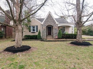1125 Woodvale Dr, Nashville, TN 37204