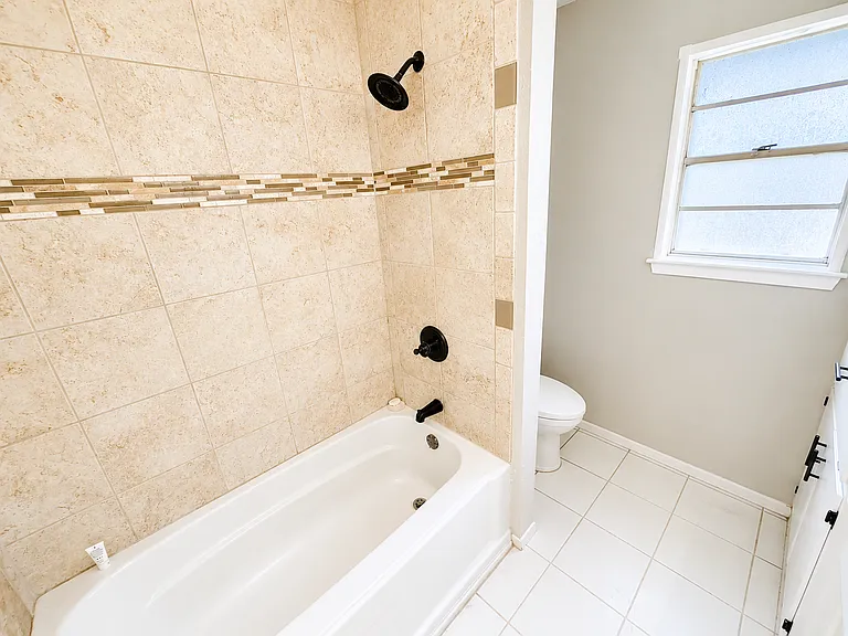 3225 Southland Blvd — Photo 7