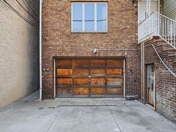 2nd image of 443 Palisade Ave Floor 1