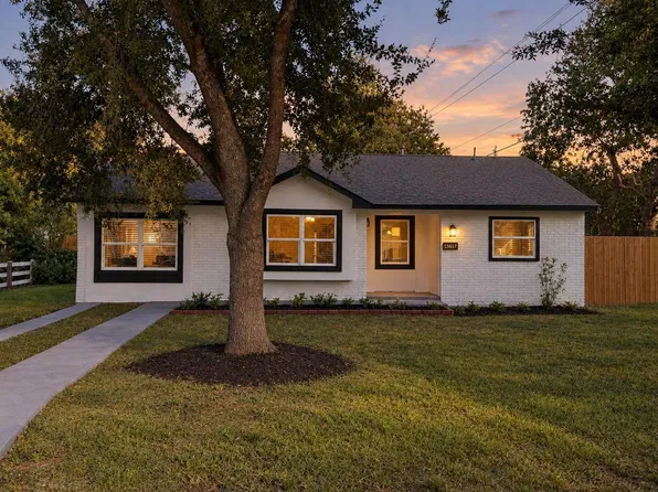 15617 Park Manor St, Houston, TX 77053