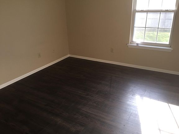 5th image of 4119 Manasota Ct