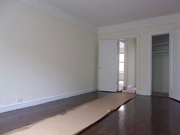 5th image of 19 Seaman Ave APT 4M