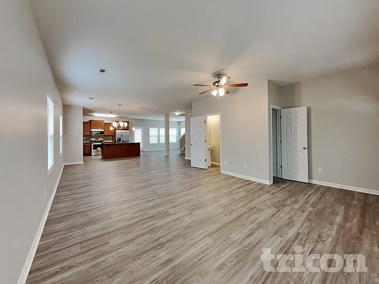 616 Sawtooth Oak Dr — Photo 4