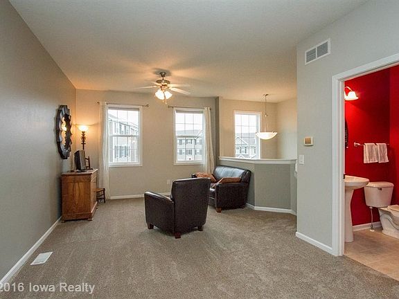 2nd image of 4532 NE McDougal Ln
