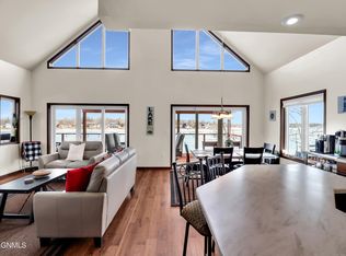 166 Brush Ln, Mercer, ND 58559
