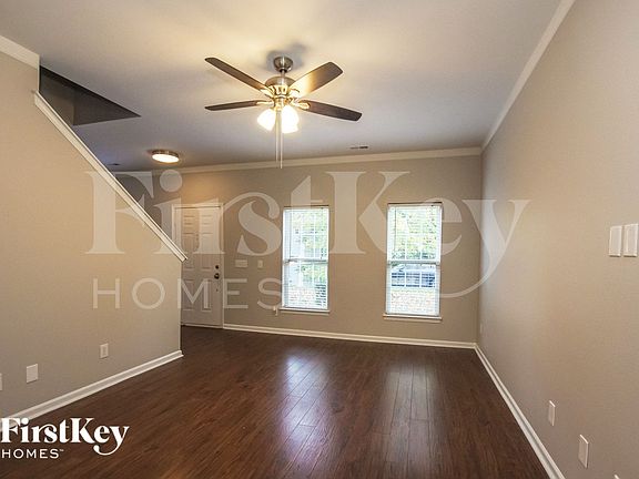 3rd image of 6222 Gatesville Ln