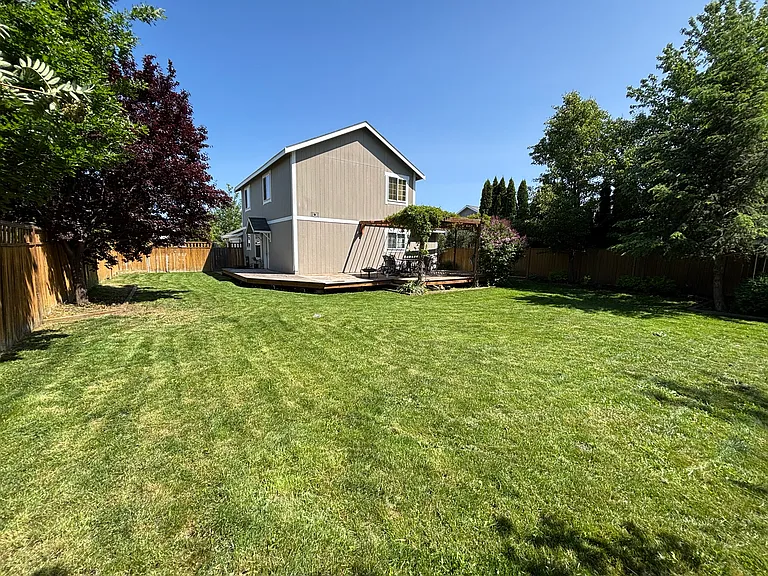 2413 N Water St — Photo 3