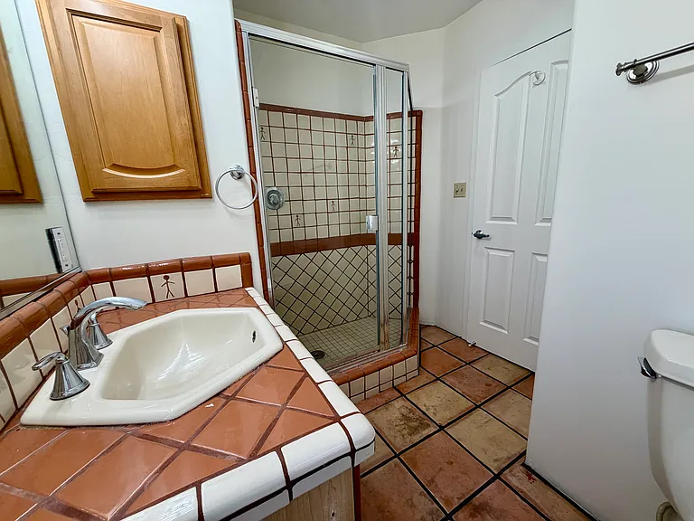 1103 W Osborn Rd — Photo 4